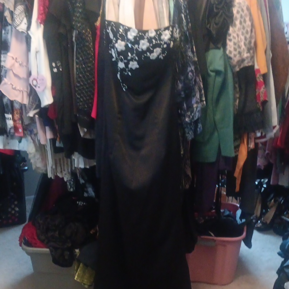 ZUM ZUM Black and SilverVintage Strapless Patterned Gown